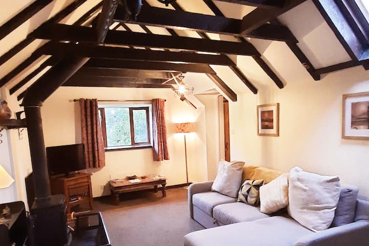 'The Byre' A 1 Bedroom Cottage In The Countryside - アバディーンシャー