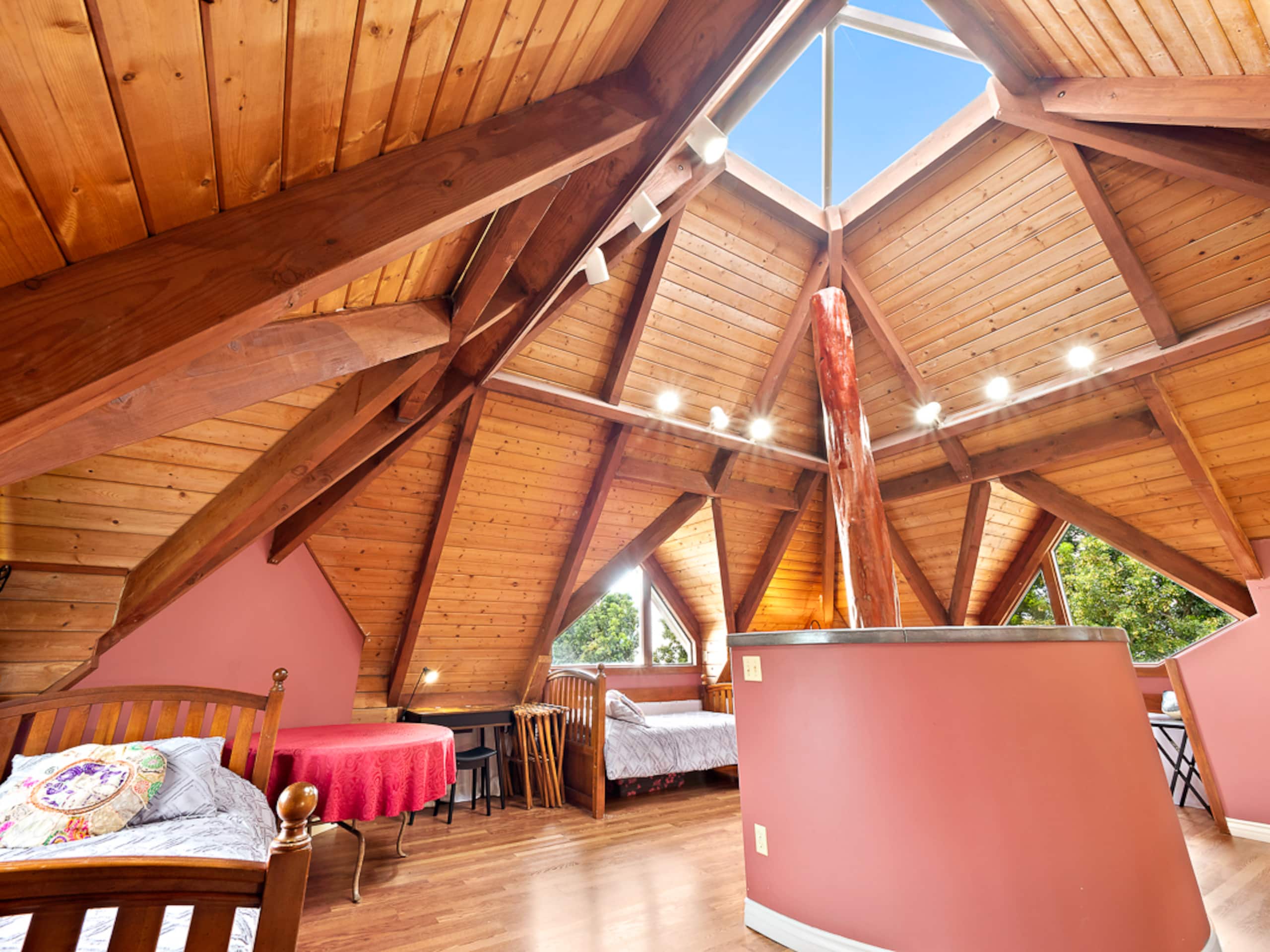Home in Holualoa · ★4.6 · 4 bedrooms · 7 beds · 3.5 private baths - Image 40