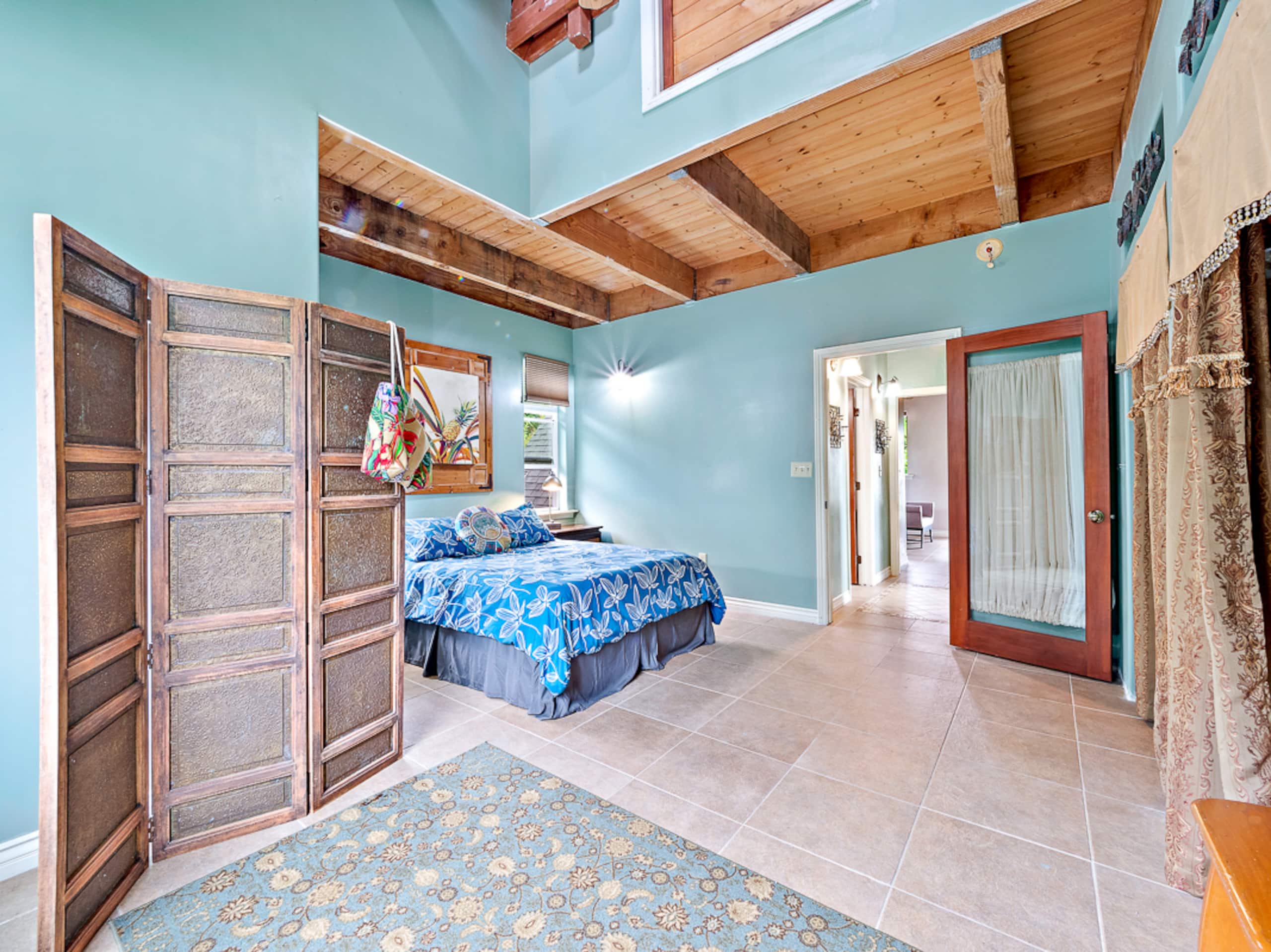 Home in Holualoa · ★4.6 · 4 bedrooms · 7 beds · 3.5 private baths - Image 18