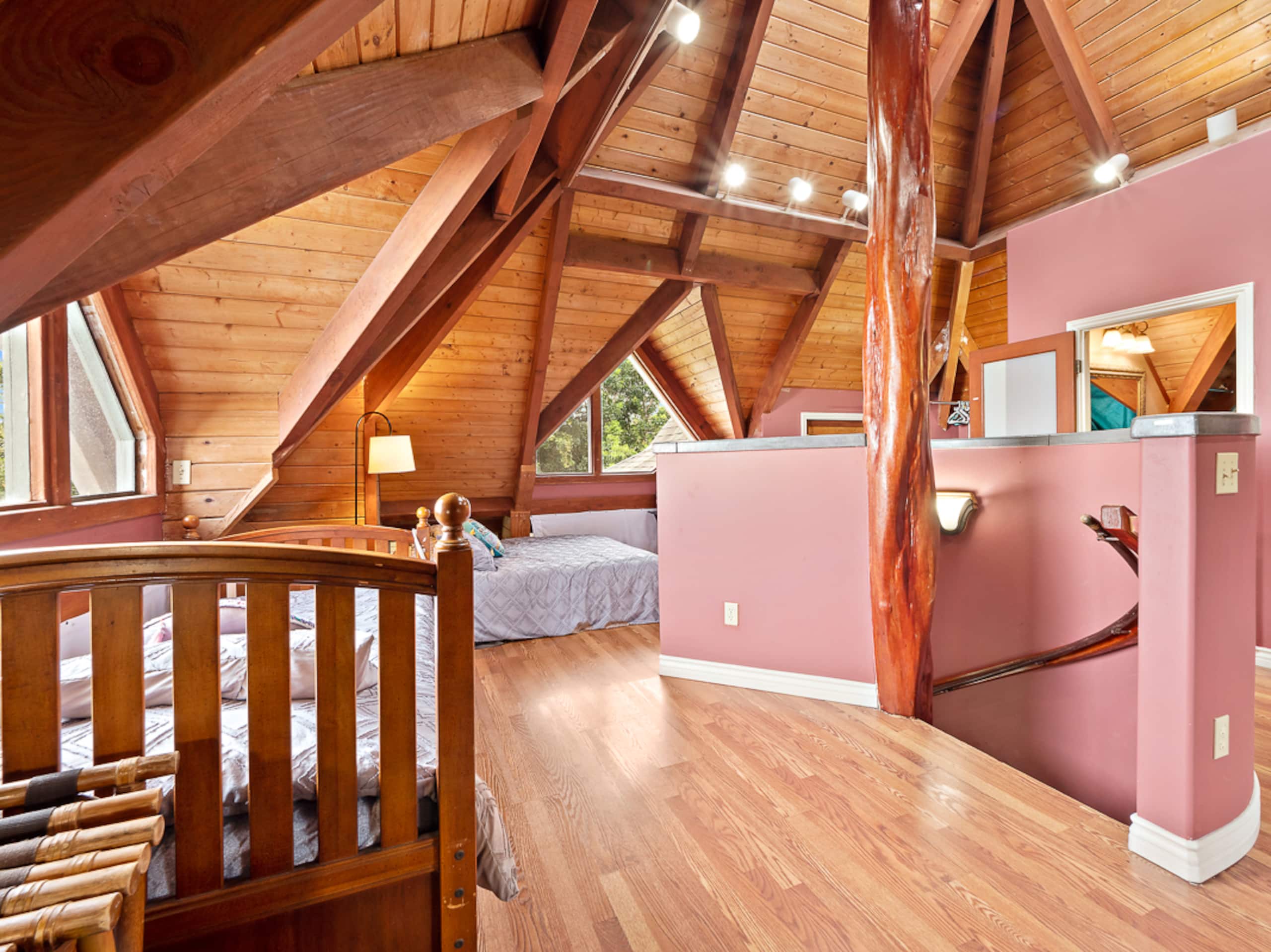 Home in Holualoa · ★4.6 · 4 bedrooms · 7 beds · 3.5 private baths - Image 20