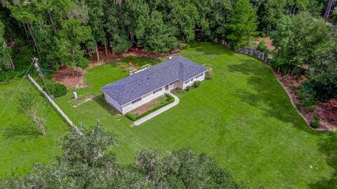 Private Paradise, 15 Minutes to River Street!