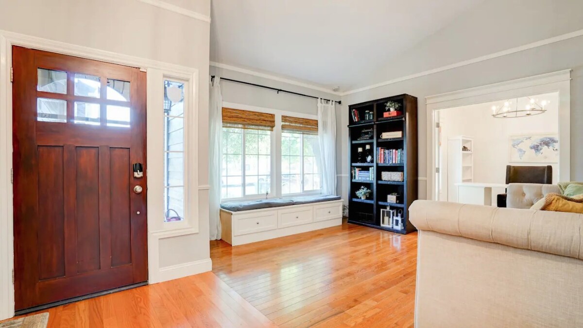 Top Airbnb: Gourmet Kitchen in Wine Country w/Hot Tub + Office in Windsor