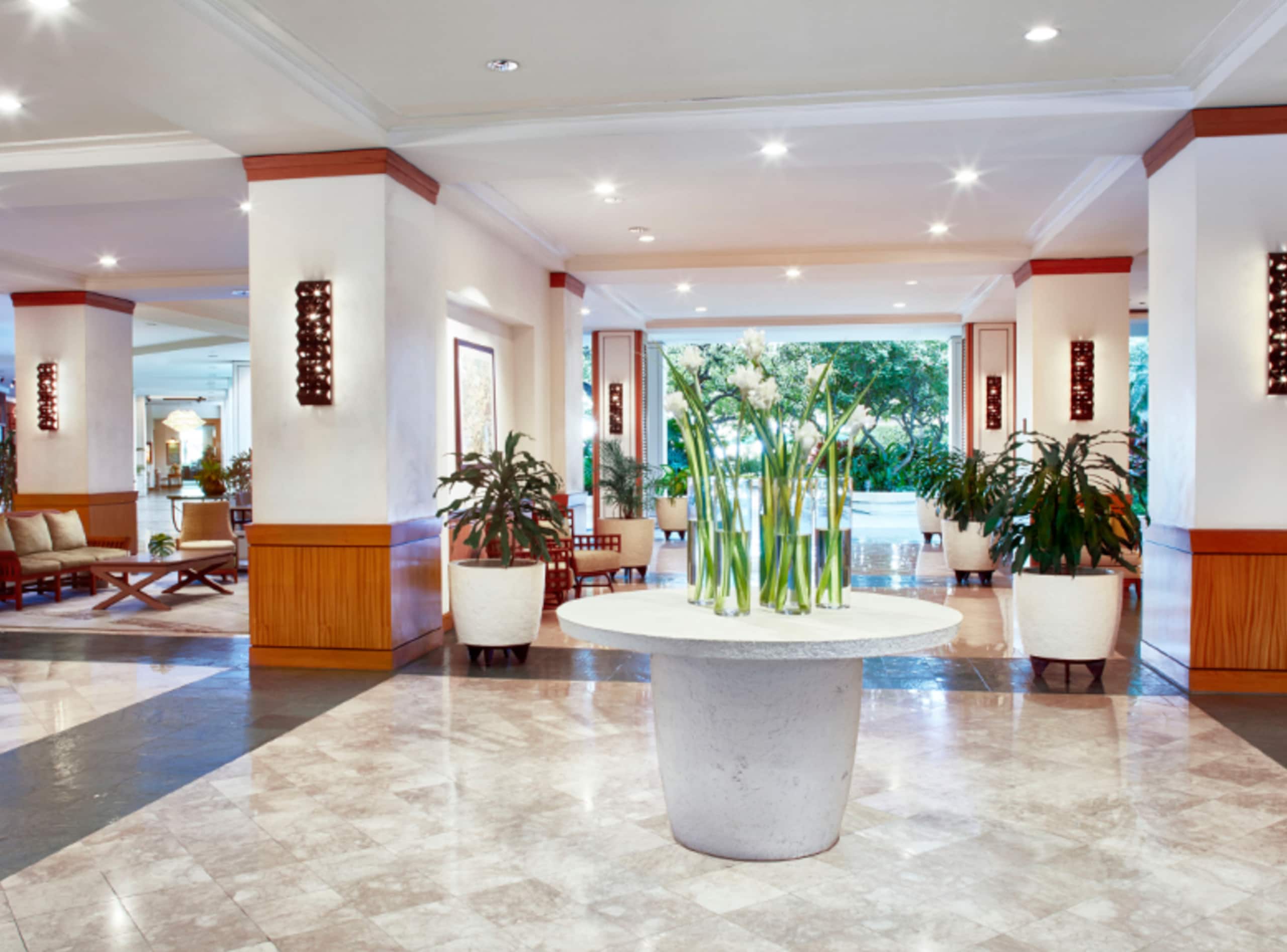 Condo in Honolulu · ★5.0 · Studio · 2 beds · 1 private bath - Image 41