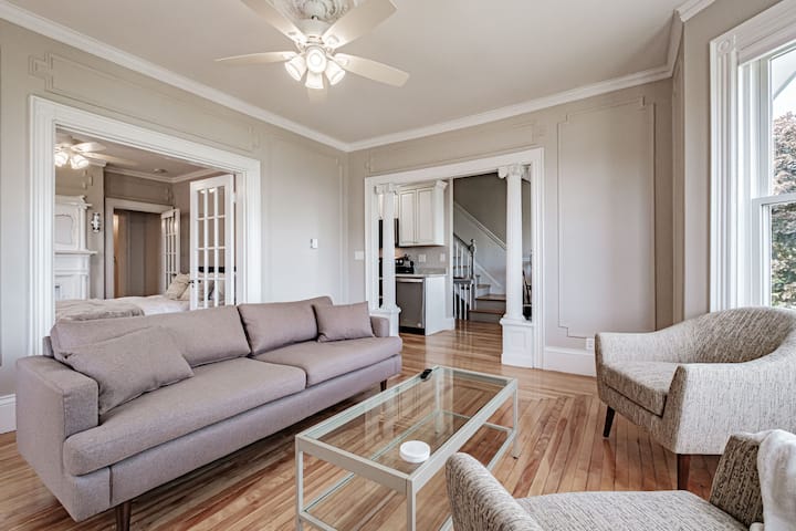Two-story, Direct Ocean Views On Eastern Promenade - Portland, ME