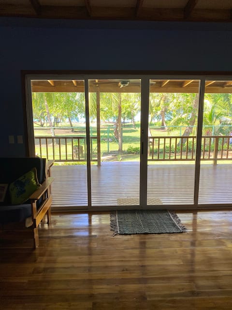 Ocean Front, Sleeps 14, Newly remodeled, 2 Kitchen