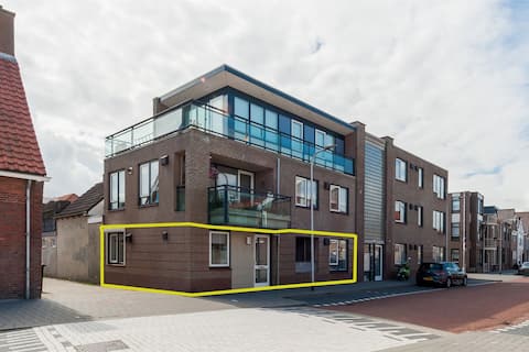 Top performing Airbnb: Beautiful apartment, 150 m from the beach in De Noord