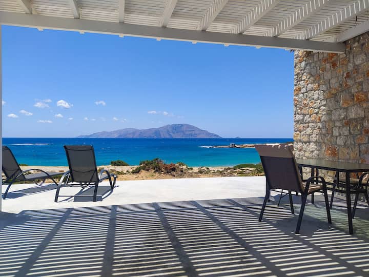 Kyanis, magical sea view villa