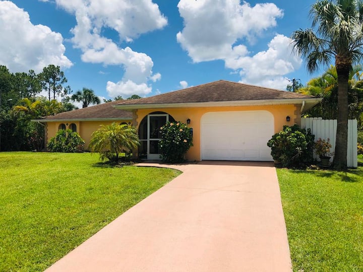 Felda Holiday Rentals & Homes Florida, United States Airbnb