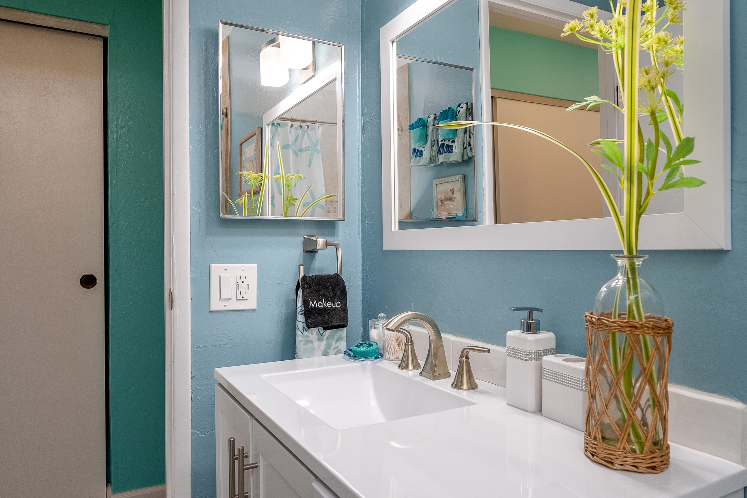 Condo in Kihei · ★4.92 · Studio · 2 beds · 1 private bath - Image 15