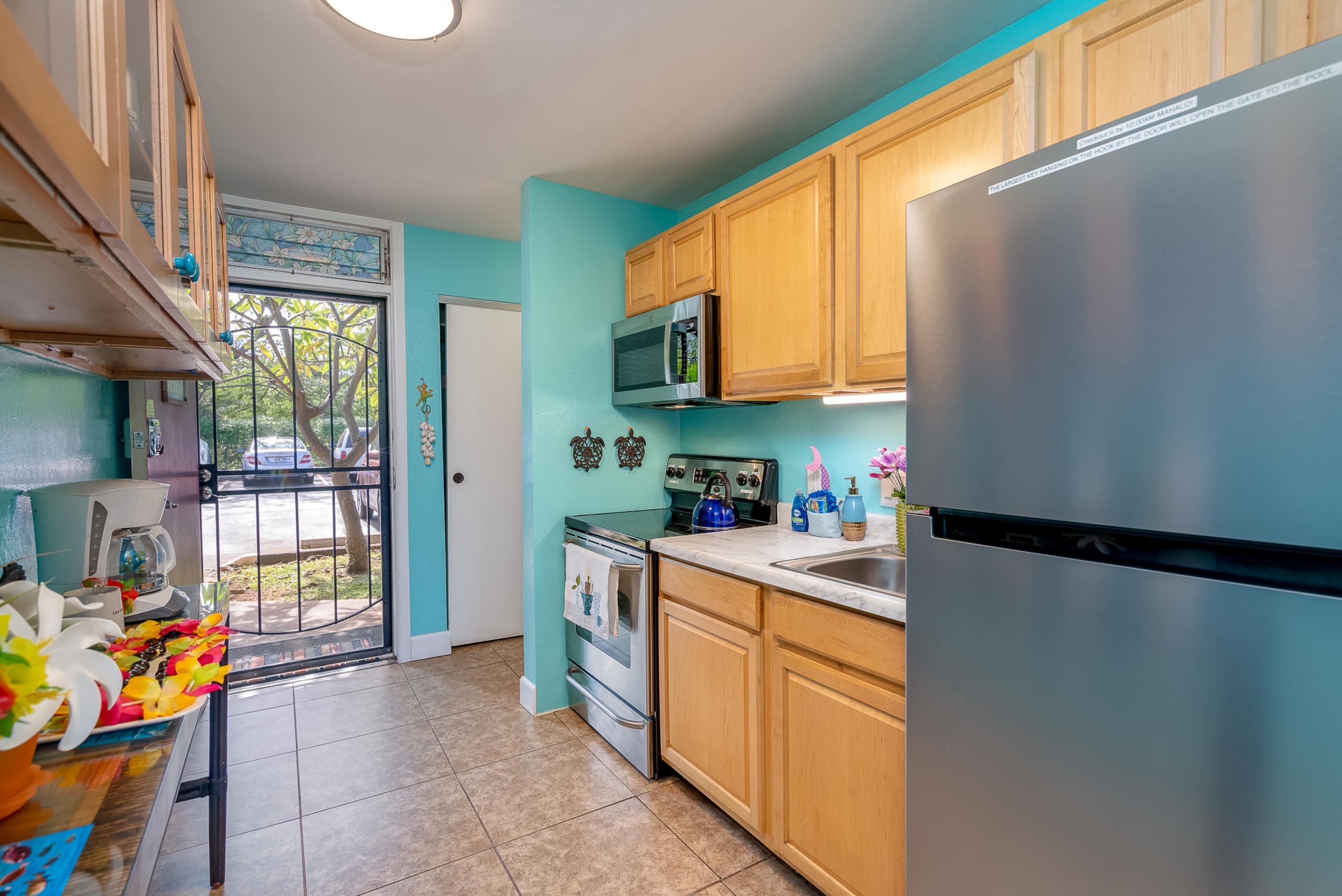 Condo in Kihei · ★4.92 · Studio · 2 beds · 1 private bath - Image 10