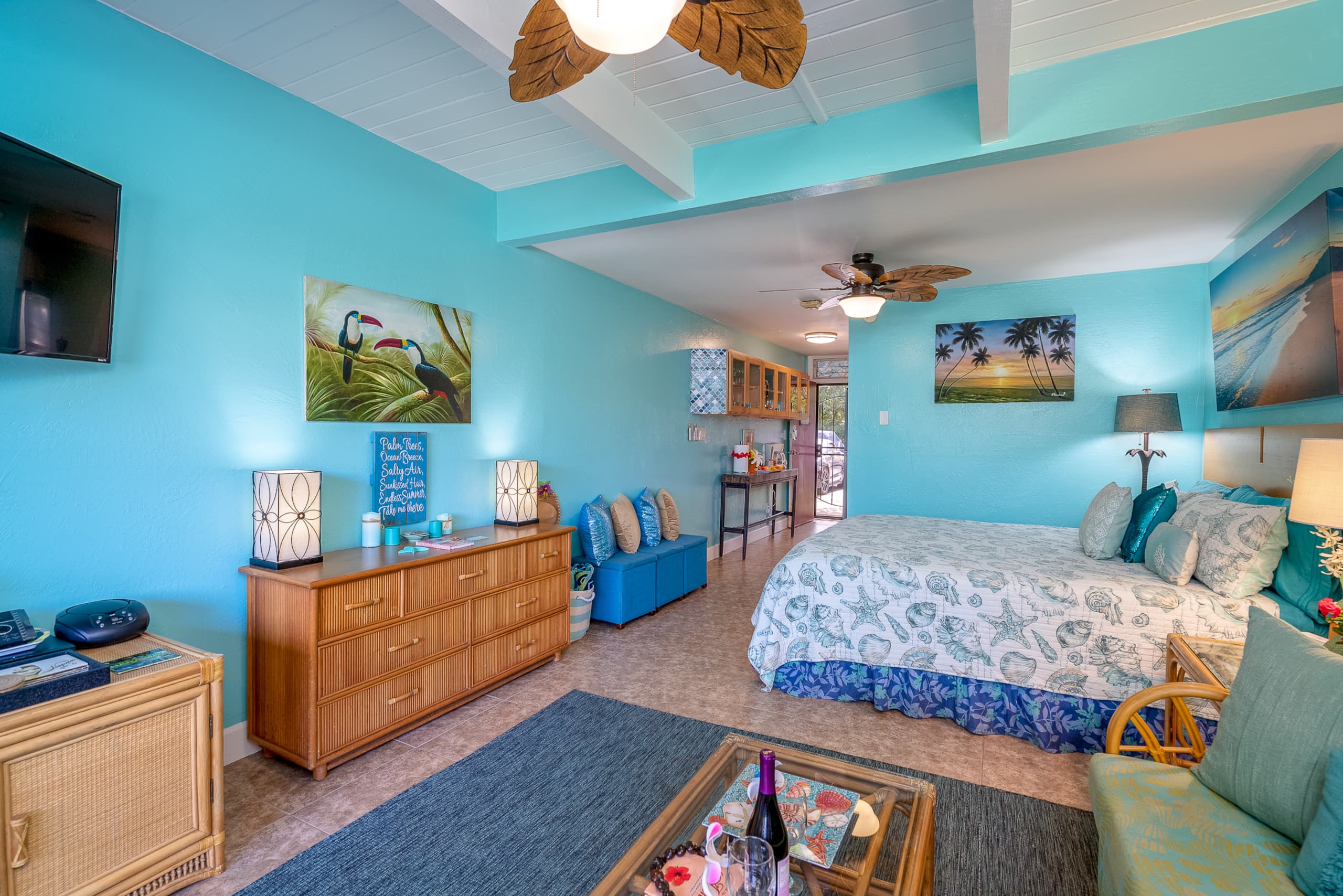 Condo in Kihei · ★4.92 · Studio · 2 beds · 1 private bath - Image 19
