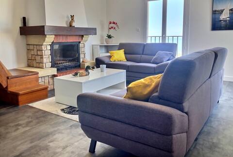 Air-conditioned apartment overlooking the  sea in Balagne