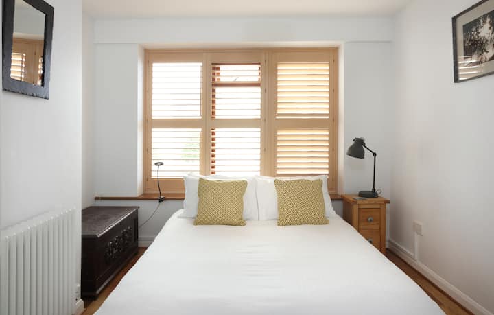 Chumba cha pili cha Mfalme wa ghorofa ya pili.