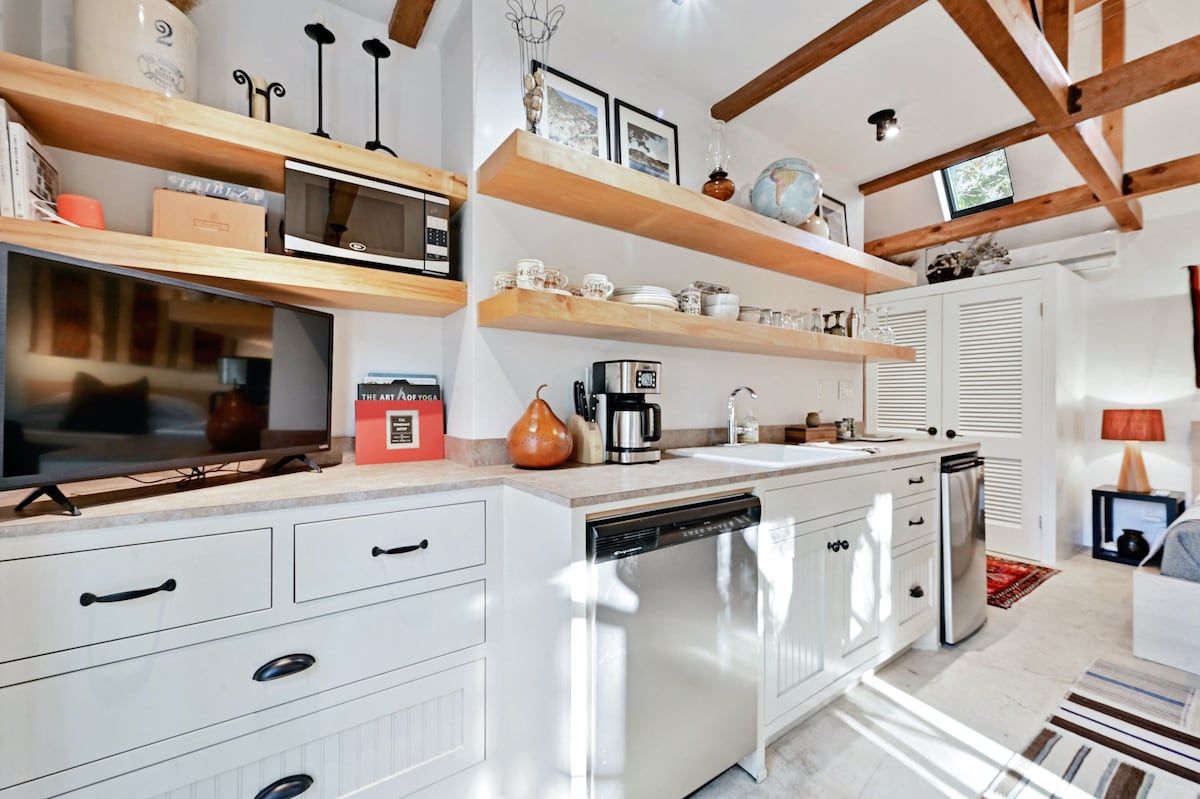 Cozy SoCo Guest House
