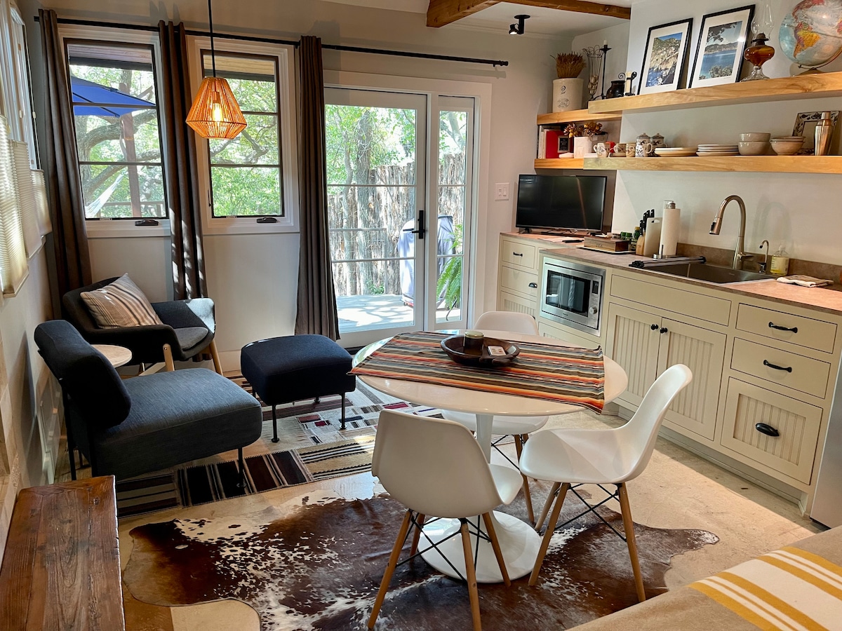 Cozy SoCo Guest House