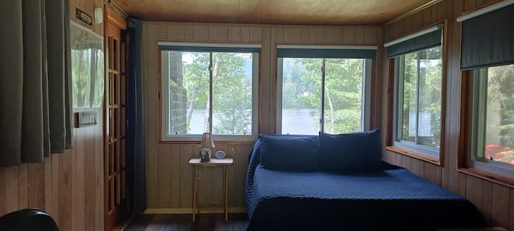 Dhomë gjumi 2 krevat dopio "queen"