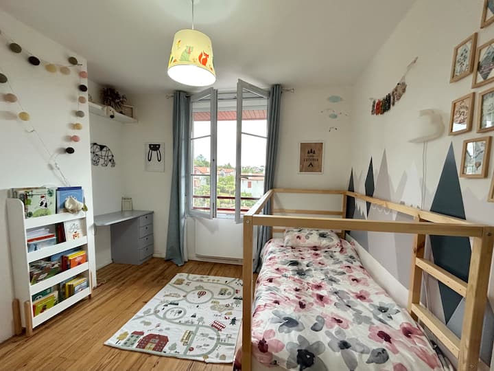 Втора спалня/детска стая с двуетажни легла