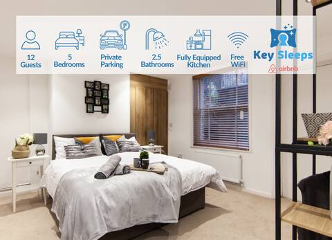 Exclusive Townhouse - FREE Parking - Town Centre