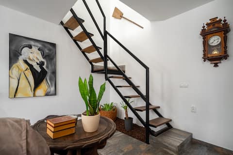 Airbnb em destaque: Casa Celeiro- Cozy Rustic Farmhouse em União Das Freguesias De Estômbar E Parchal