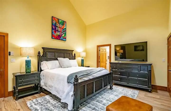 Main BR 1 - King con baño privado