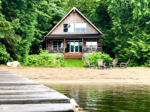 Waterfront Lake Cavanaugh Cabin-3 bdrm Sleeps 9