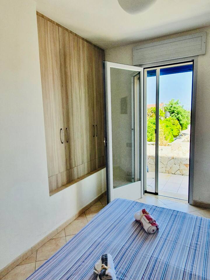 غرفة نوم مزدوجة في الطابق الثاني