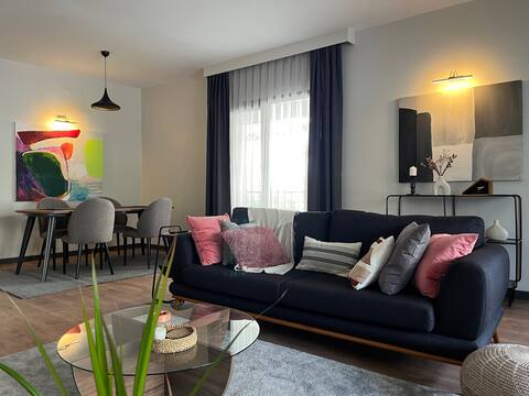Modern and lovely flat 3-bedrooms in city center