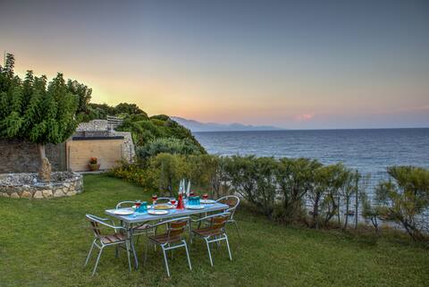 Niriides Beach House