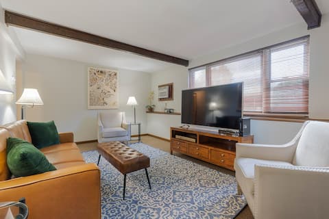 Spacious Clean 3 Bed Apartment 33 min from  Boston