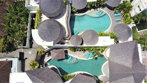 Berawa,2 next door villas 13 Bedrooms, Big groups
