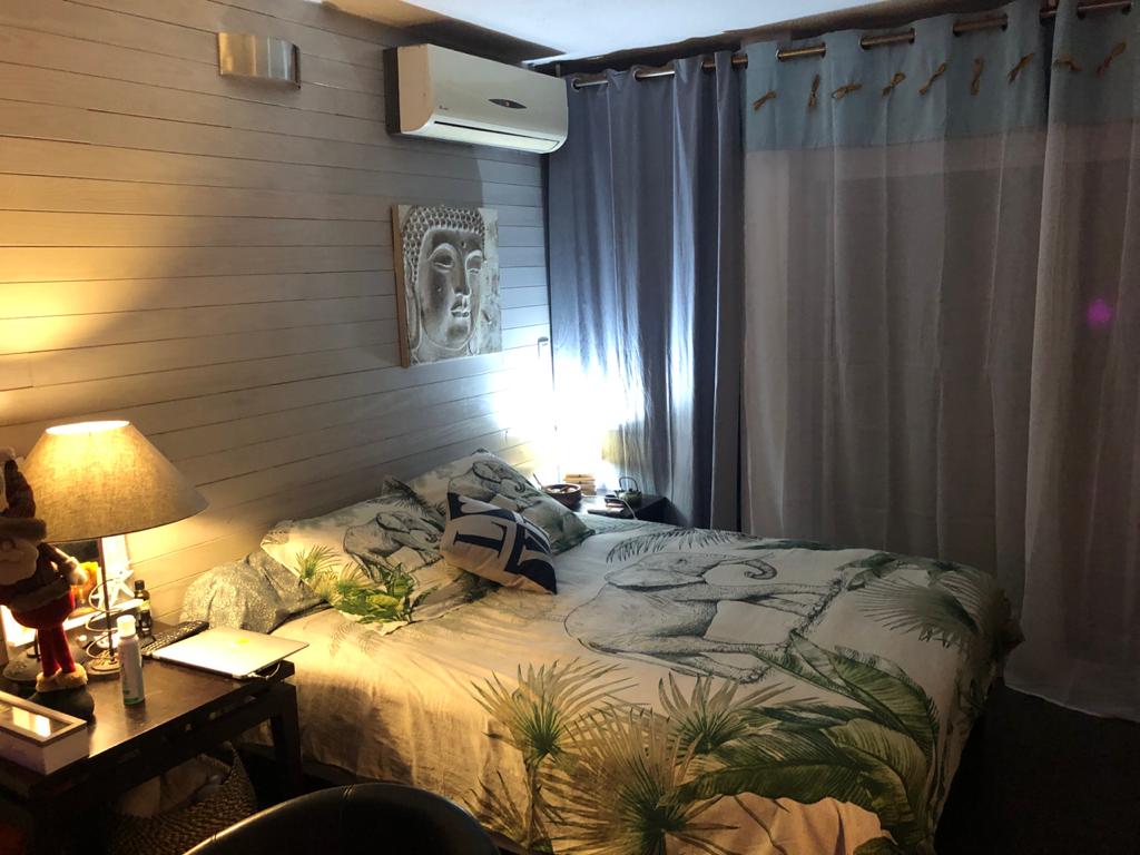 Klimatizovaná izba s manželskou posteľou veľkosti Queen 