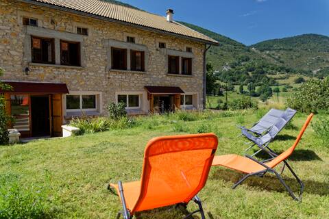 Lodge Les Espelines for 15 people (Vercors)