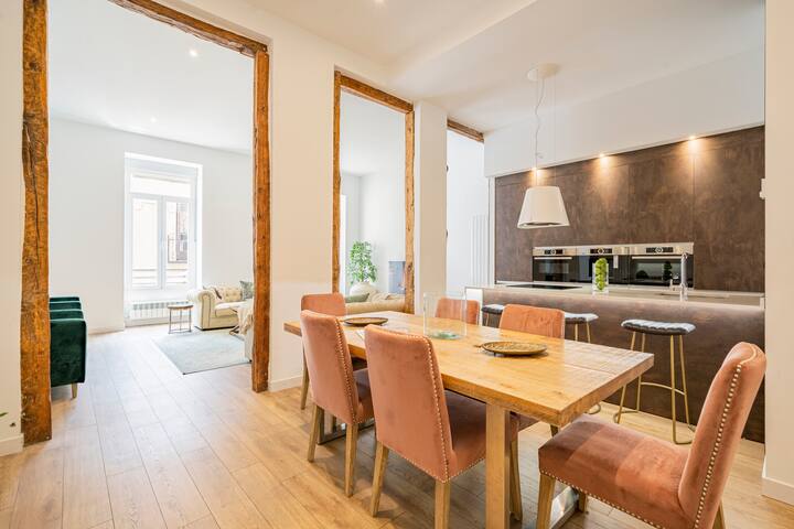 El Corazon de Chueca – 3Bdrm 3 Bath gallery image 2