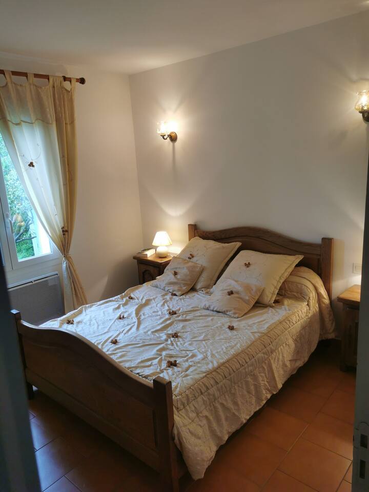 მე-4 საძინებლის ბაღის ხედი