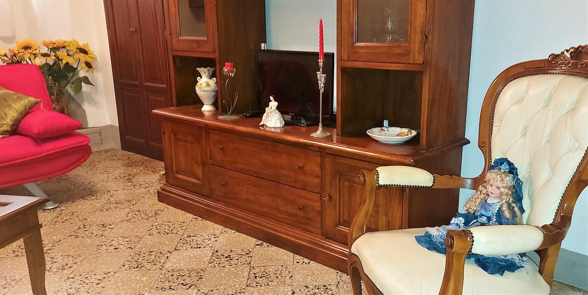 Successful Airbnb property: Casa Dina, apartment in the historic center of Cortona in Cortona