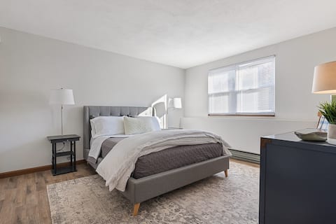 Clean Quiet Cozy Apartment Near Hospitals/Hanscom
