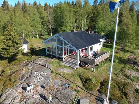 Cottage in the High Coast with beach plot
