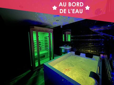 Love Room / Jacuzzi / Sauna / By the water