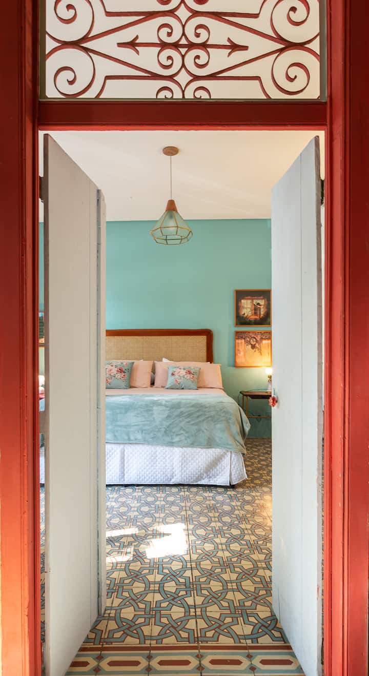 Suite de entrada 01 doble (piso principal de la casa, planta baja y sin escaleras)