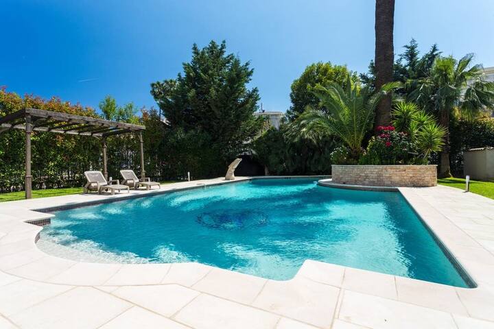 HOME CLEFS PROPERTIES managed Airbnb listing 1