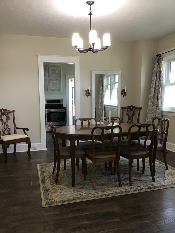 White Pine Bed & Breakfast Cedar Room - Brighton