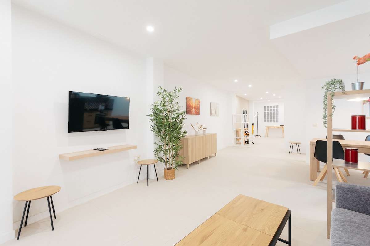 Successful Airbnb property: Apartment A in Valencia near historic center in La Saïdia