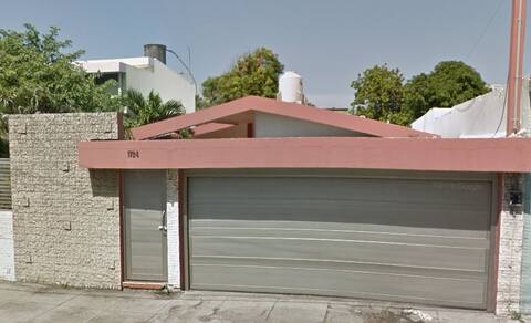 Villa Real Veracruz: with pool, patio and garage!