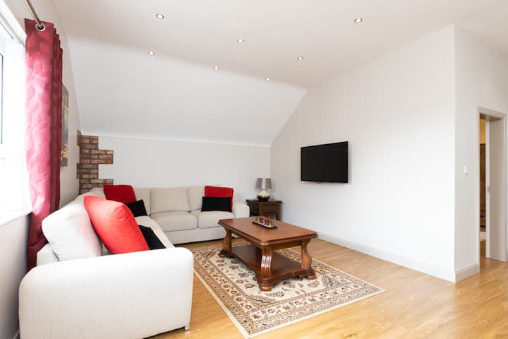 Regal Lodge Hideaway - Armagh