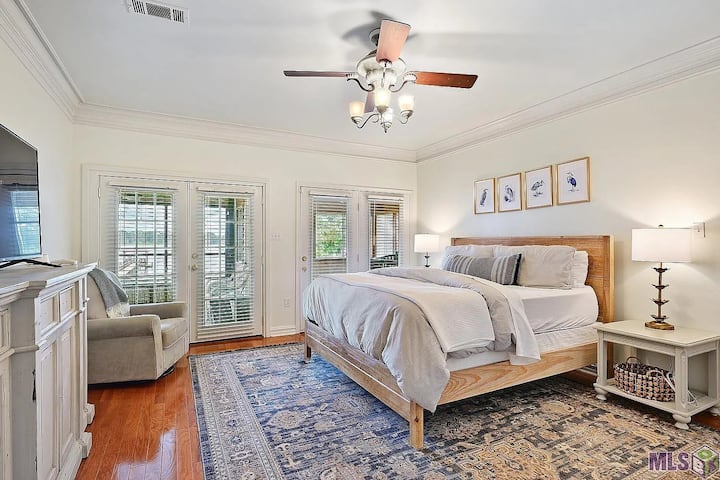 Dormitorio principal en el segundo piso