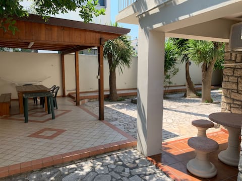 Successful Airbnb property: Relaxing apartment with exclusive garden in Roseto Degli Abruzzi