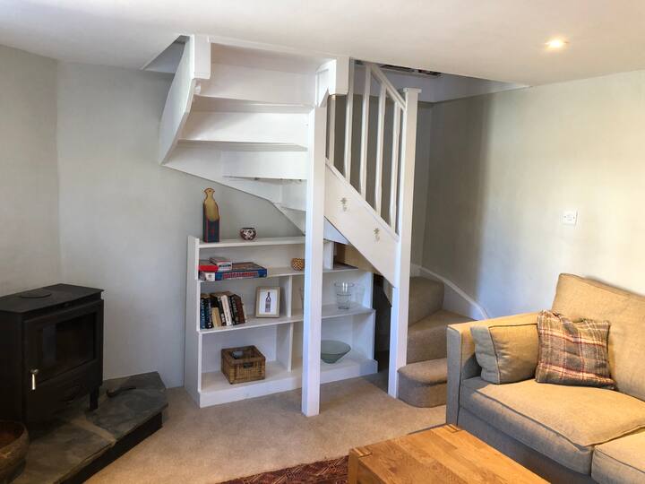 Cosy One-bedroom Cottage, On The Edge Of Exmoor. - South Molton