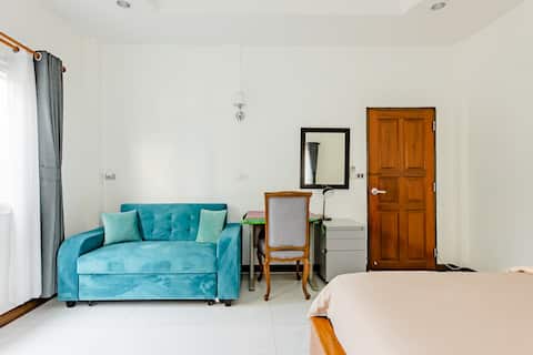 Porntip-RAMA 8-Homestay-Room 1