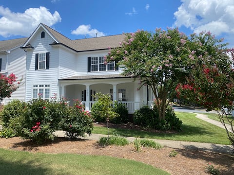 Davidson House - 3 beds 2.5 baths