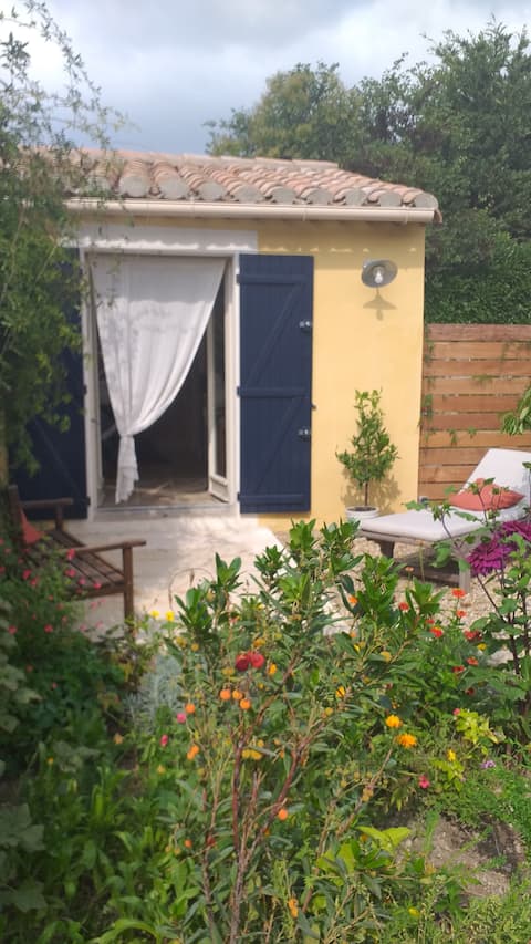 Propriété Airbnb réussie: Mazet in the center of St Remy de Provence with Pool à Saint Rémy De Provence